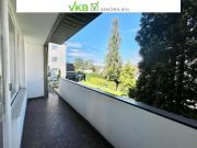 Sanierungsbedürftige Eigentumswohnung mit Loggia in...