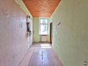 Sanierungsbedürftige Zwei Zimmer Wohnung unweit vom...