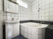 Sanierungsbedürftiger Pärchenhit in absoluter Ruhelage...