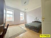 Sanierungsbedürftiges 64 m² Apartment in guter Lage des...