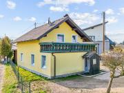 SANIERUNGSBEDÜRFTIGES EINFAMILIENHAUS MIT 3...