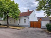 Sanierungsbedürftiges Einfamilienhaus mit hochwertig...