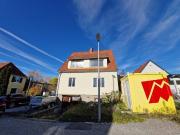 Sanierungsbedürftiges Haus in schöner Lage im Zentrum...