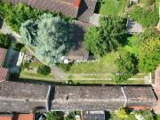 Sanierungsbedürftiges Haus mit Stadl und großen Grund zu...