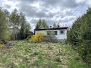 Sanierungsbedürftiges Wohnhaus auf großem Grundstück