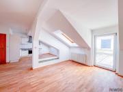 Sanierungs/Renovierungs DG mit 20m² Terrasse | 150m zum...