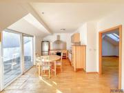 Sanierungs/Renovierungs DG mit Süd Terrasse | 150m zum...