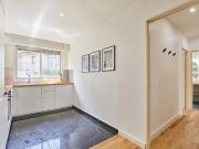 Sanoa 3 bedrooms and balcony in Muette / Passy