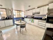 Santa Barbara Magnifico Apartamento Clásico Iluminado