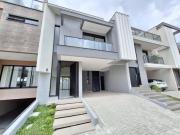 Santa Cândida, Casa em Condomínio, nova, 3 quartos sendo...