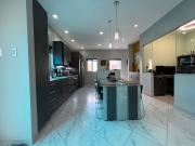 Santa Elena, Salinas, Costa de Oro: Casa de 350 m2 de...