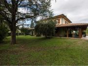 Santa Maria Degli Angeli: Elegante Villa Con Parco...