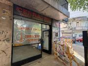 Sarmiento y Salguero, Excelente Local comercial Frente...