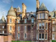 Sassoon Grove, Edinburgh, 5 Bedroom Apartment