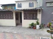 Linda villa Sauces 5. 3 dormitorio 3 baños y estudio de...