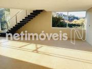 Sauna com entrada direto para a piscina e espaço de...