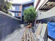 Sauyo Quezon City For Sale 3 Storey Townhouse 3 Bedrooms...