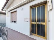 SAVIGNANO zona CAGNONA: casa singola con capannone e...
