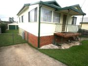 Sawtell Cottage by the Sea