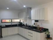 SAYAB,AV. HUAYACAN, * 142 m2