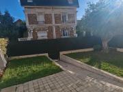 SCEAUX – Esprit maison de ville avec jardin privatif – 3... SCEAUX – Esprit maison de ville avec jardin privatif – 3...