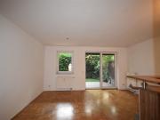 SCHALLMOOS Charmante 2 Zimmer Gartenwohnung mit TG...