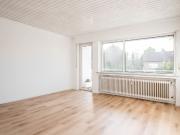 Schicke 2 Zimmerwohnung mit Balkon, Einbauküche und...