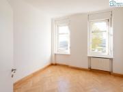 Schicke Altbauwohnung mit Terrasse, 3er WG geeignet