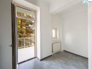 Schicke Altbauwohnung mit Terrasse, 3er WG geeignet