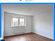 Schicke frisch renovierte 2 Zi. Whg Wohnküche, Bad mit...