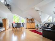 Schicke Maisonette Wohnung mit Empore, Sonnenbalkon und...