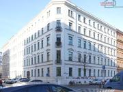 SCHICKE UNVERMIETETE 2 RWG IM 2.OG M. PARKETT IN DER...