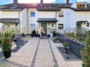 Schickes Reihenhaus mit Garage