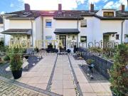 Schickes Reihenhaus mit Garage