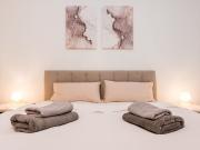 Schillerkiez Serviced Apartment, Berlin Amsterdam...