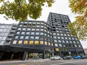 Schlagen Sie Wurzeln neben anderen Unternehmen