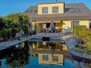 Schmucke Familienvilla in sehr guter Korneuburger...