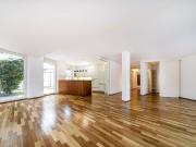 SCHNÄPPCHEN* Schöne Gartenwohnung mit eigenem Pool in...