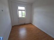 Schnell sein ! 3 Zimmer mit Einbauküche und Balkon...