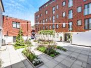 Scholars Court, Guildford GU1, 1 bed flat to rent,...
