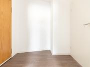 Schön geschnittene 2,5 Zimmer Wohnung im Dachgeschoss