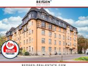Schön sanierte 5 Zimmer Altbauwohnung mit Balkon in... Schön sanierte 5 Zimmer Altbauwohnung mit Balkon in...