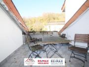 Schöne 2,5 Zimmer Dachgeschosswohnung, 74m² mit Loggia...