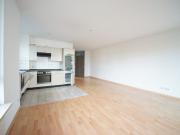 schöne 2 Raum Wohnung mit EBK, Balkon und Stellplatz *...