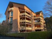 Grosszügige 2 Zimmer Dachwohnung nahe dem Dorfkern