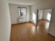 SCHÖNE 2 ZIMMER WOHNUNG MIT ALTBAUCHARME IM 3.OG links