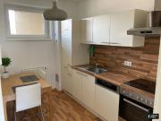 Schöne 2 Zimmer Wohnung mit Balkon im Bezirk Lend zu...