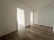 Schöne 2 Zimmer Wohnung mit großer Küche!