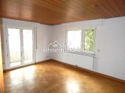 schöne 3,5 Zi Whg ca. 77qm Obergeschoss