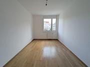 Schöne 3 Zimmer DG Wohnung mit Dachterrasse zu mieten!